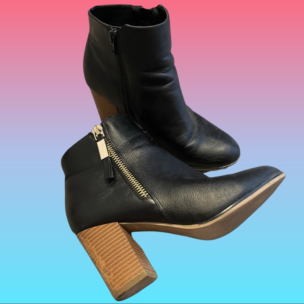 Apt 9 imitation leather booties with zipper